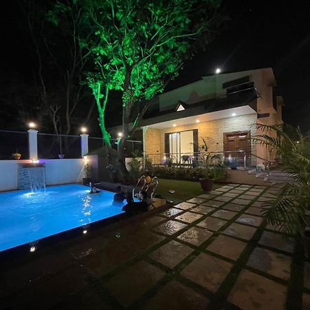 Lavish Villa - 3 Bhk Pool With Lawn Lonavla Exterior foto