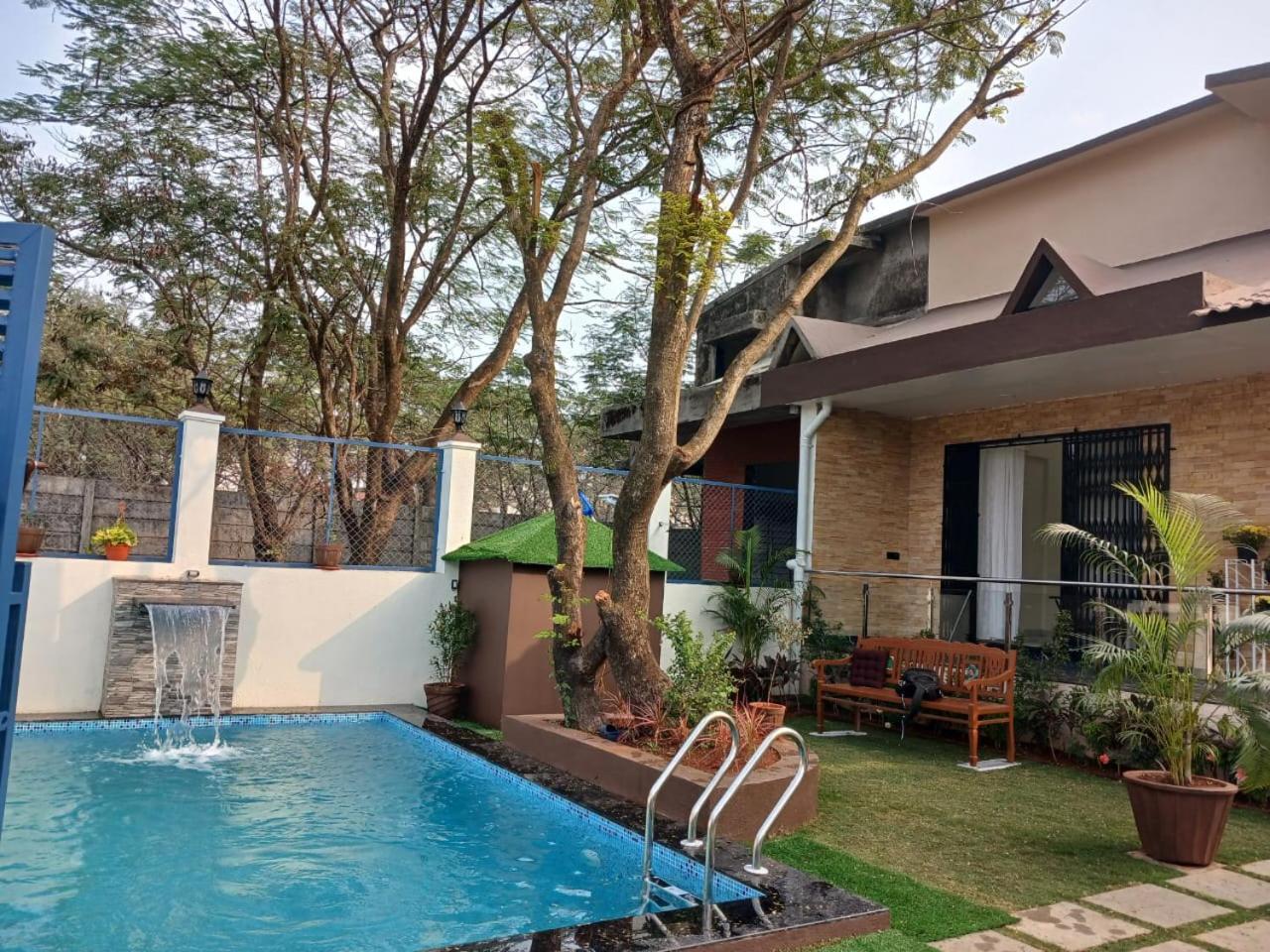 Lavish Villa - 3 Bhk Pool With Lawn Lonavla Exterior foto